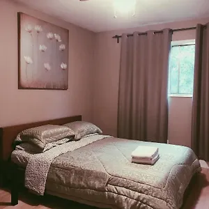 Guest house Private Close To Nait For Men Only, Edmonton